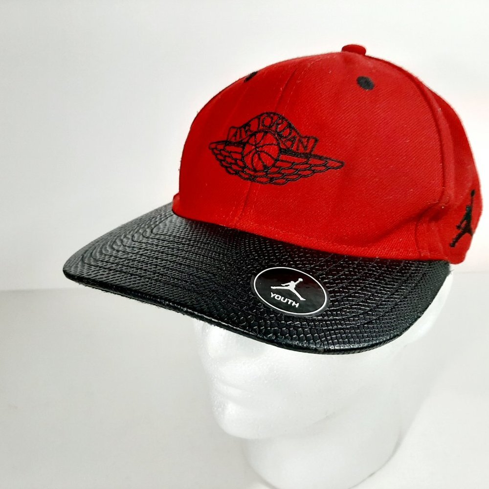 Air Jordan Boys Hat Ball Cap Snap back Red Black
